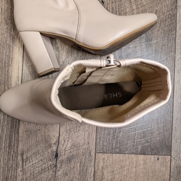 Booties - Picture 3 of 4